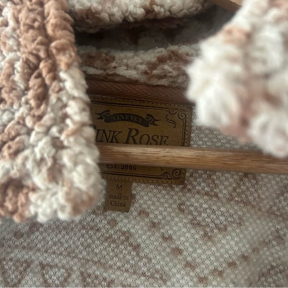 Pink Rose Tan Patterned Teddy Jacket - Picture 4 of 5